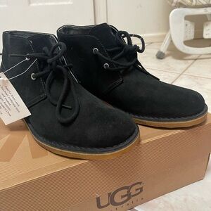 UGG  Mens Leighton 8.5 Black Suede Lace-Up Boots Brand New NIB
